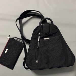 Baggallini Black Women Cheetah Backpack